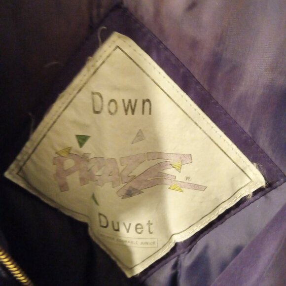Pizazz purple down duvet ladies coat size medium, super cozy and warm - Picture 6 of 6